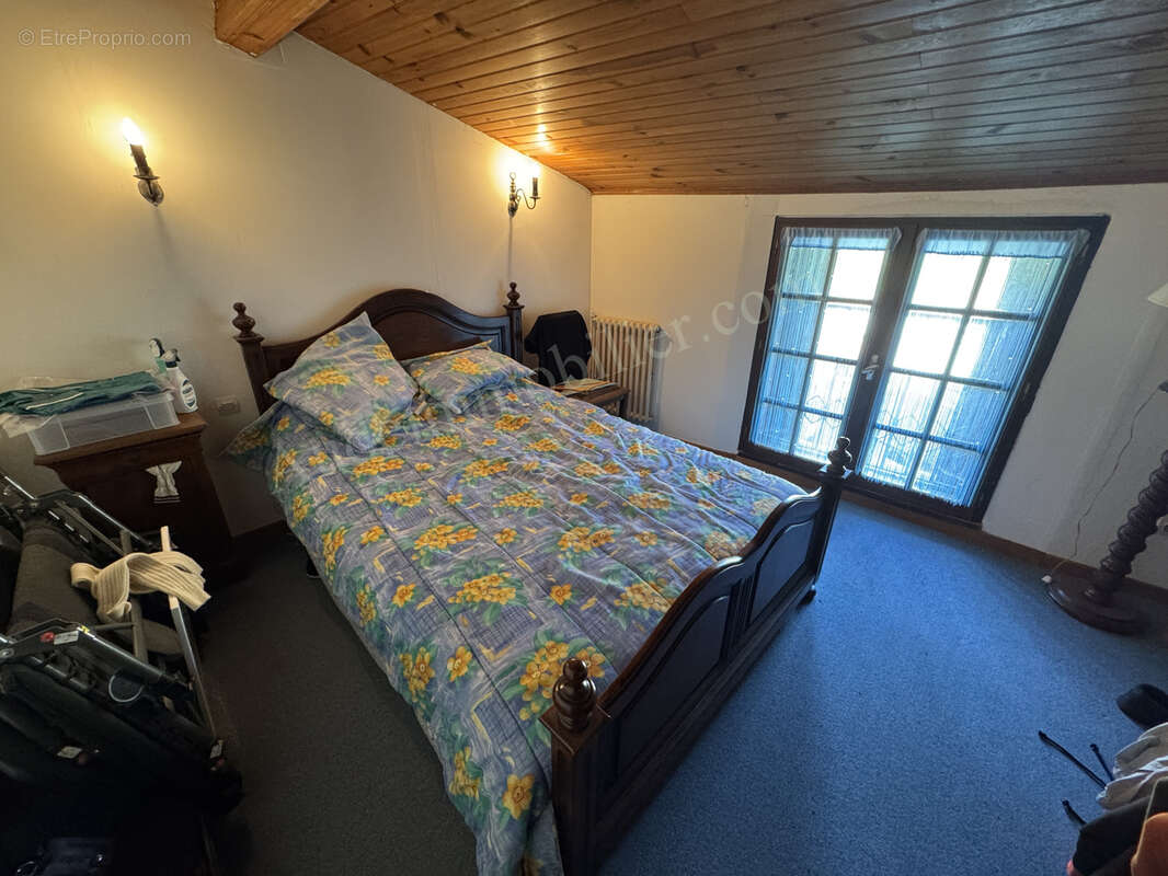 Maison à VILLARDEBELLE