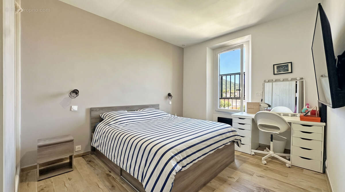 Appartement à CARQUEIRANNE