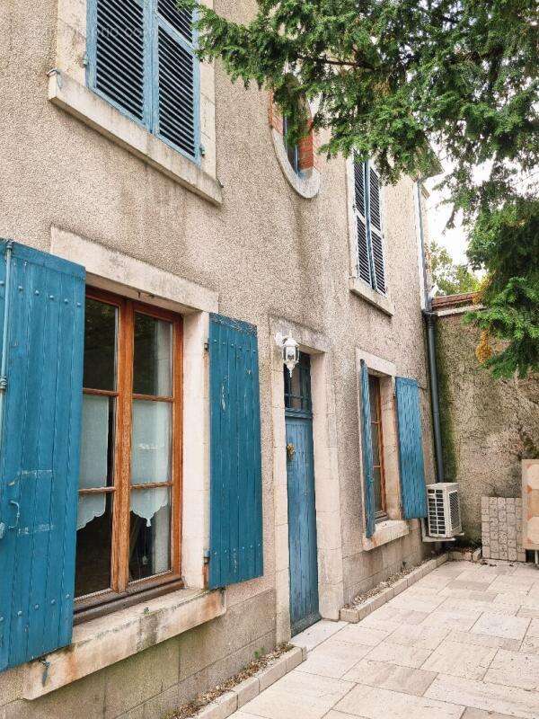 Maison à CHATEAUNEUF-SUR-CHER
