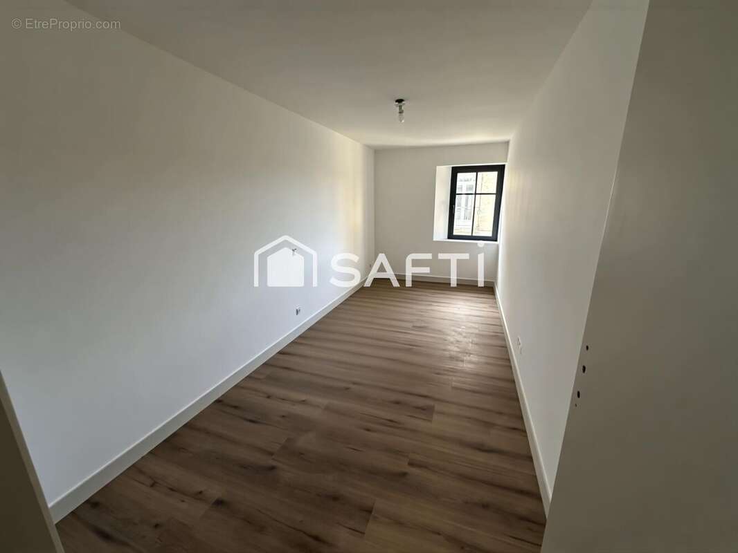 Maison 95 m² à Guingamp  - photo 7