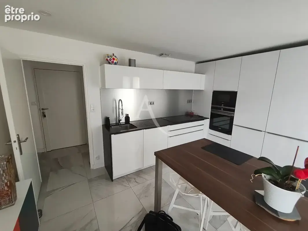 RARE - Hyper centre - Rochefort - Appartement avec ascenseur. - photo 4