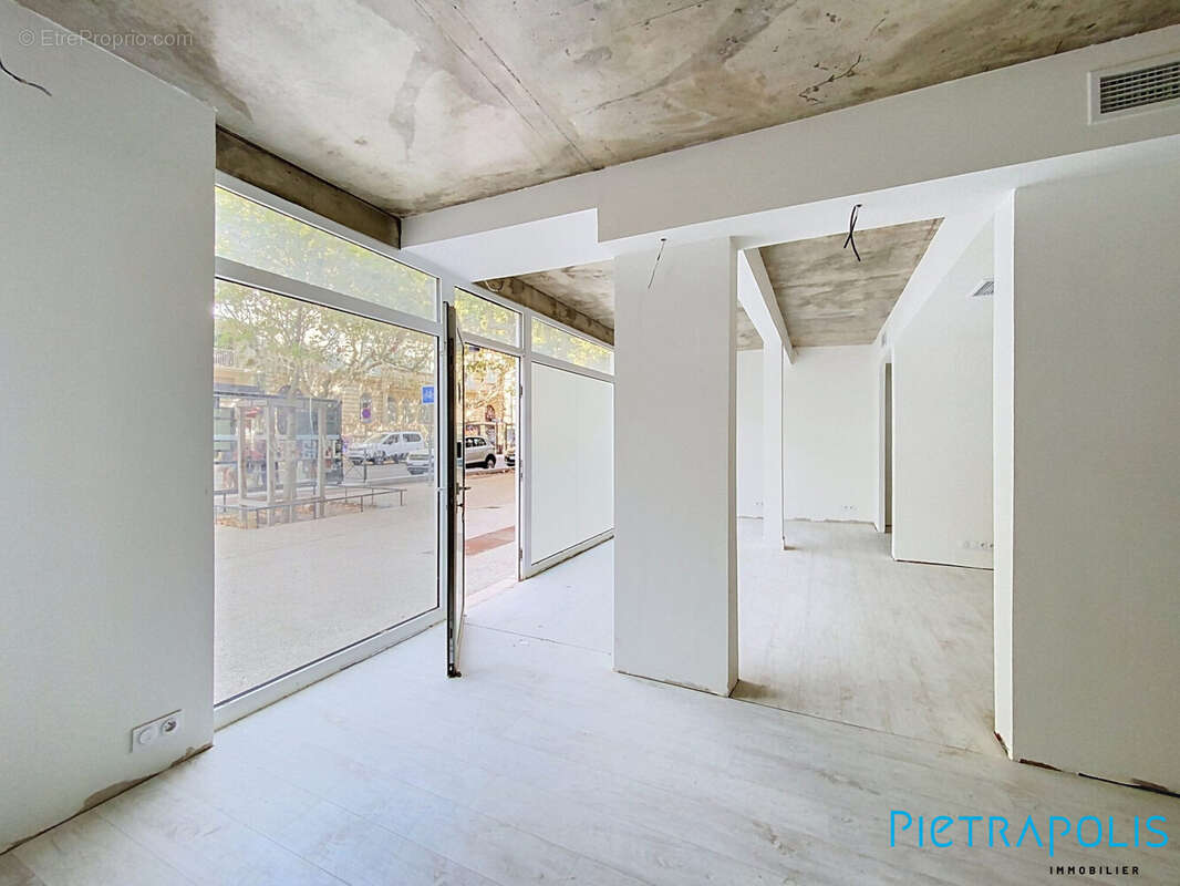 Commerce 60 m² à vendre à Sete (34200) - photo 3