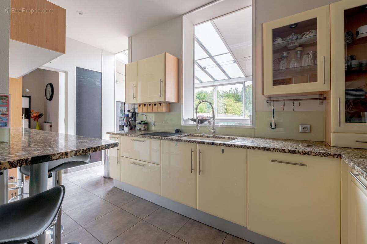 Maison à MONTEREAU-FAULT-YONNE