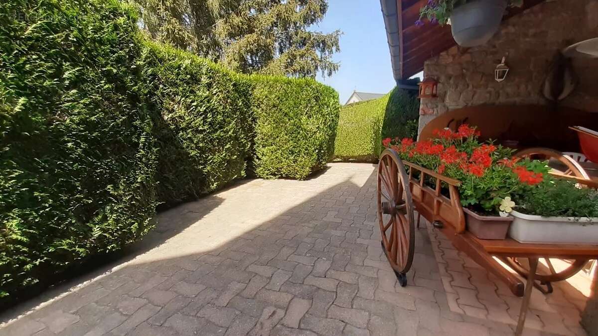 Maison à SAINT-ALBAN-SUR-LIMAGNOLE