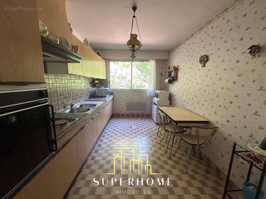 Appartement à MARSEILLE-12E