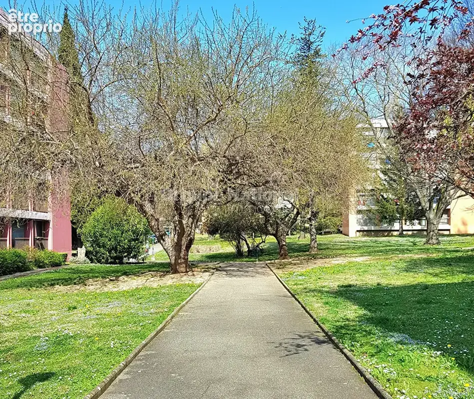 Photo Appartement à Les Pennes-Mirabeau au prix de 185 000€