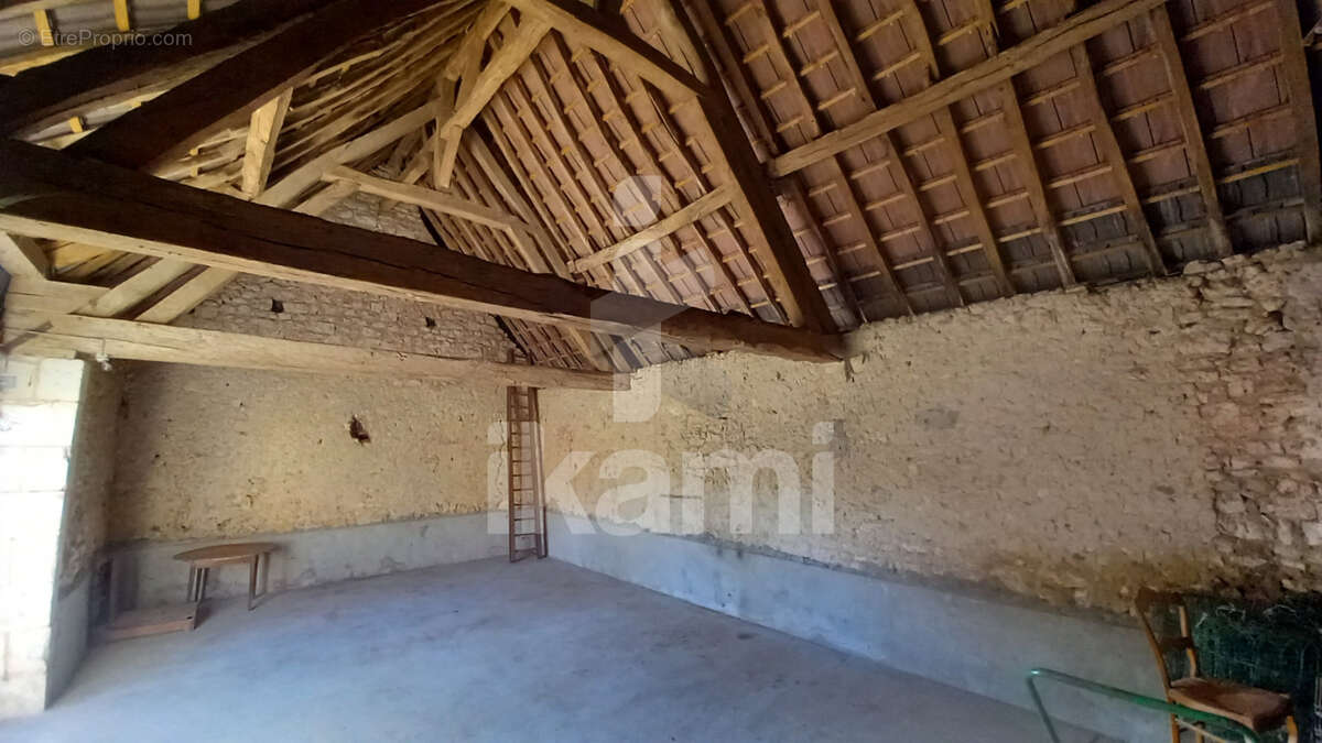 Maison - Buxeuil - photo 20