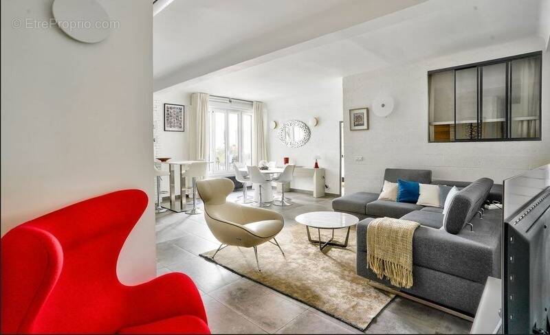 Appartement à PARIS-2E