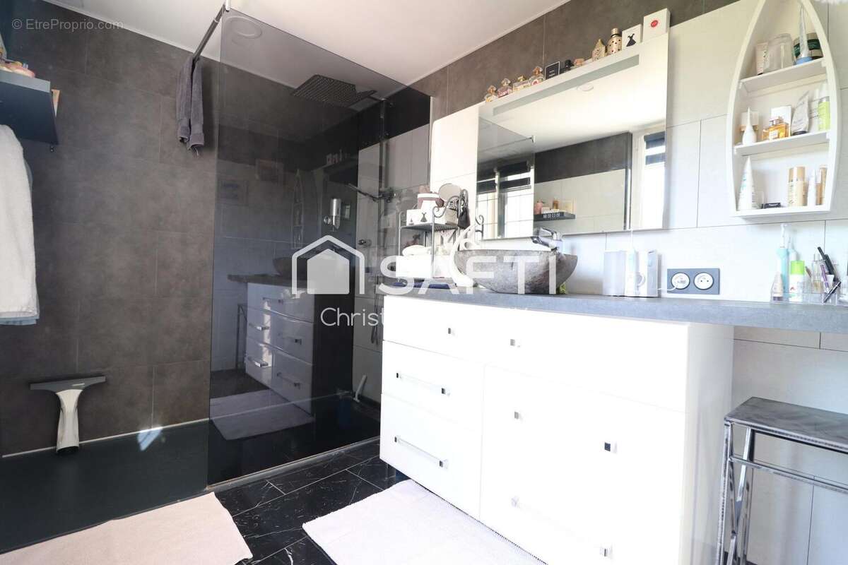 Maison 165 m² à Bouquemaison  - photo 7