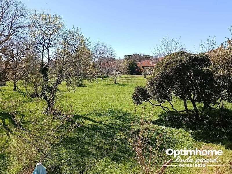 Maison à LA SALVETAT-SAINT-GILLES