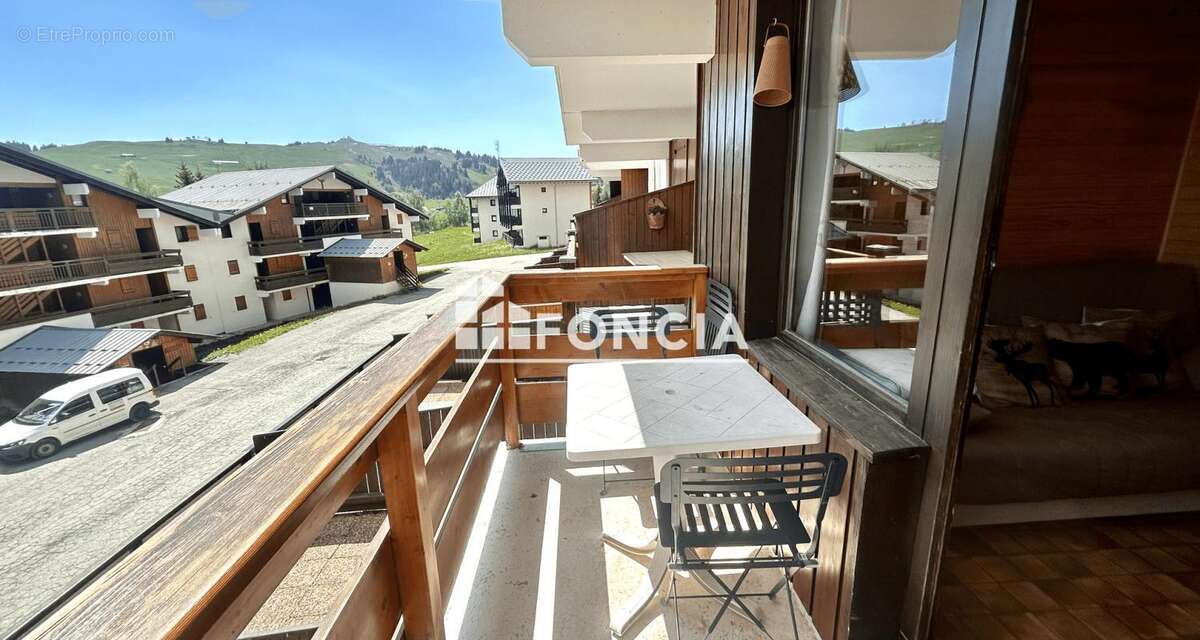 Appartement à HAUTELUCE