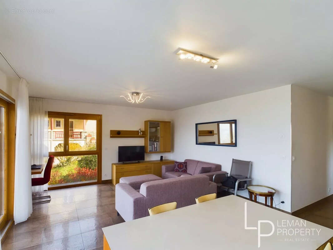 Appartement T3 ? Vue lac, proche centre et embarcadère - photo 4