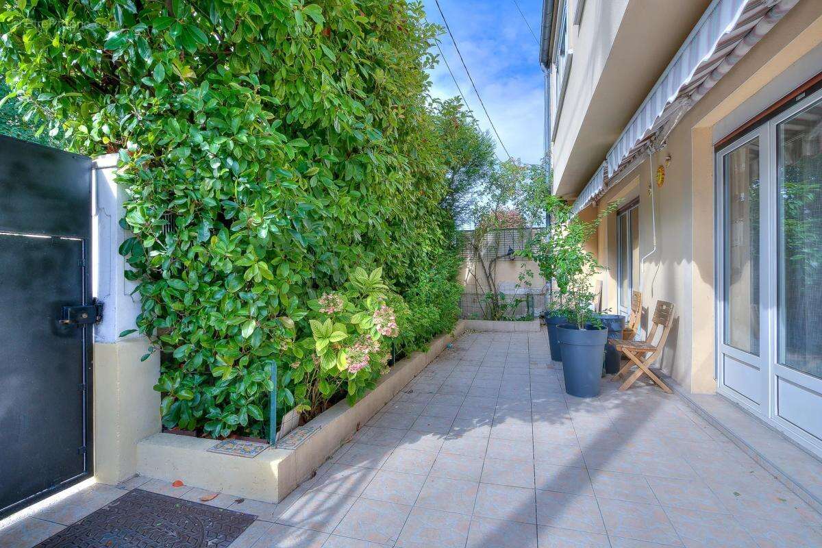 Maison à NEUILLY-PLAISANCE