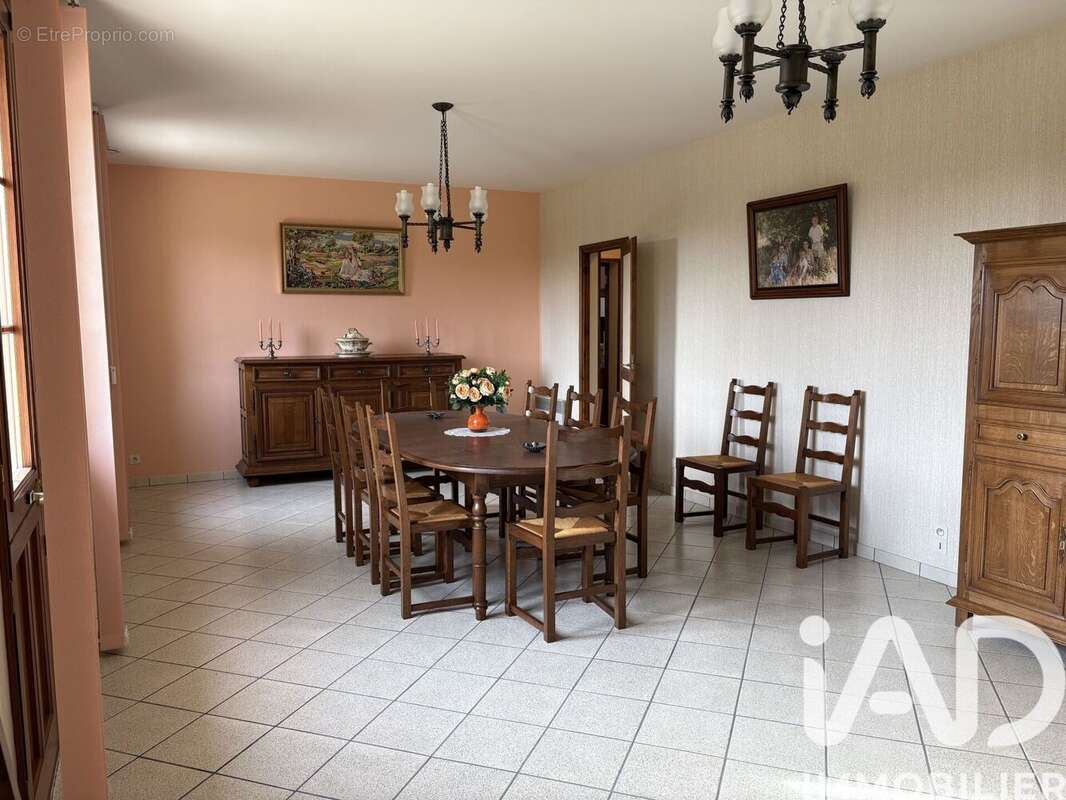 Maison 159 m² à Villebaudon  - photo 6