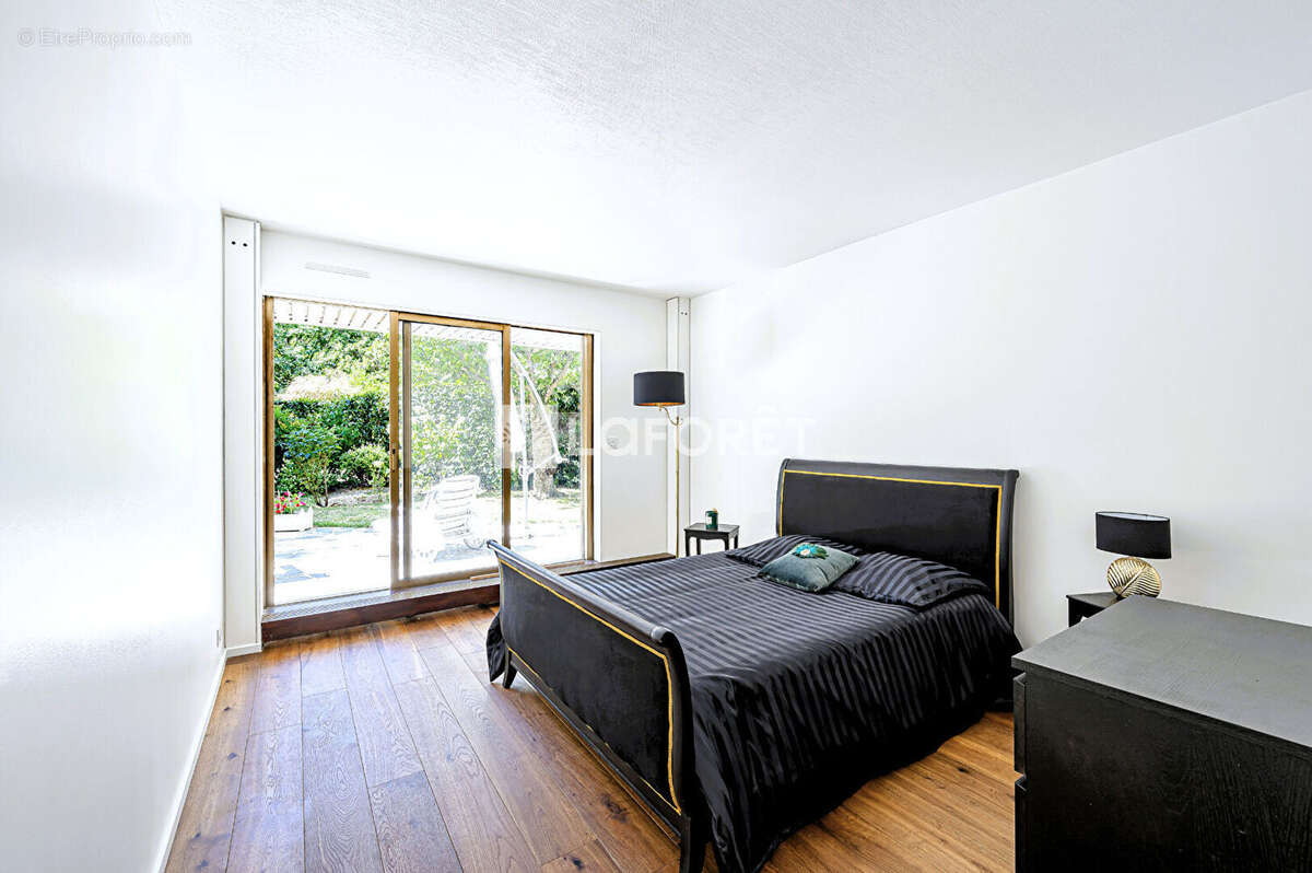 Appartement à LE CHESNAY