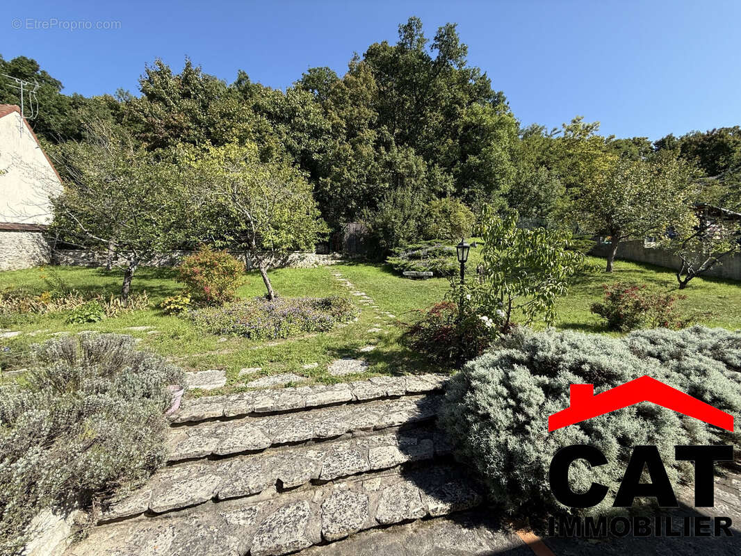 Maison à CHAMPAGNE-SUR-SEINE