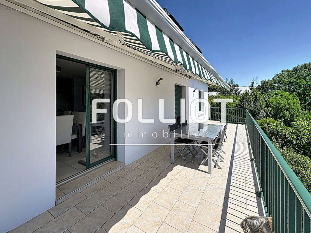 A VENDRE Maison avec vue sur la Baie du Mont-Saint-Michel - Le Val-Saint-Père - photo 12