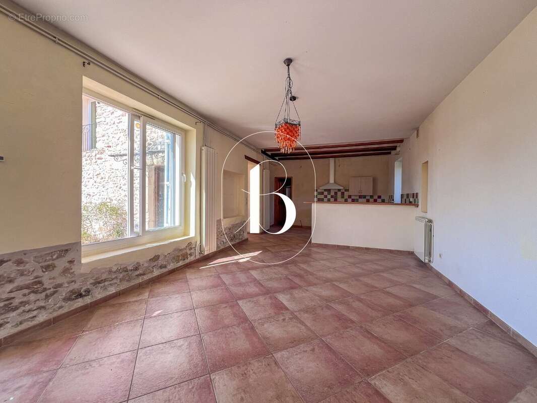 Maison à GOUDARGUES