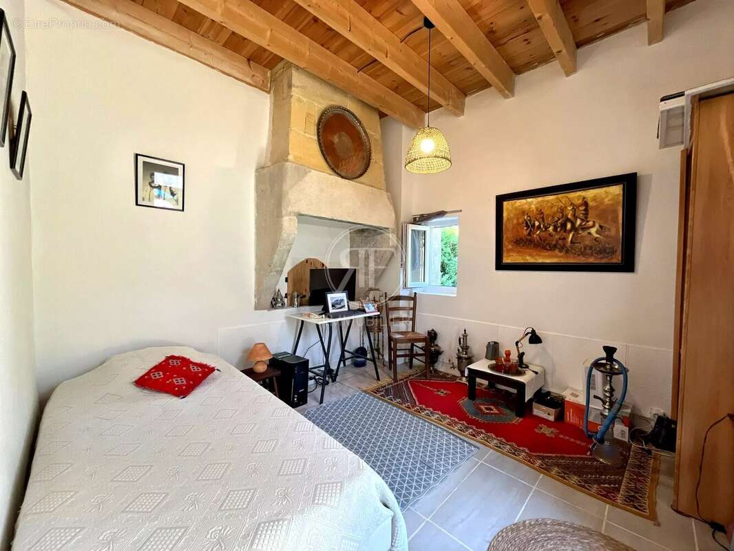Maison familiale + dépendances avec jardin et piscine - photo 15