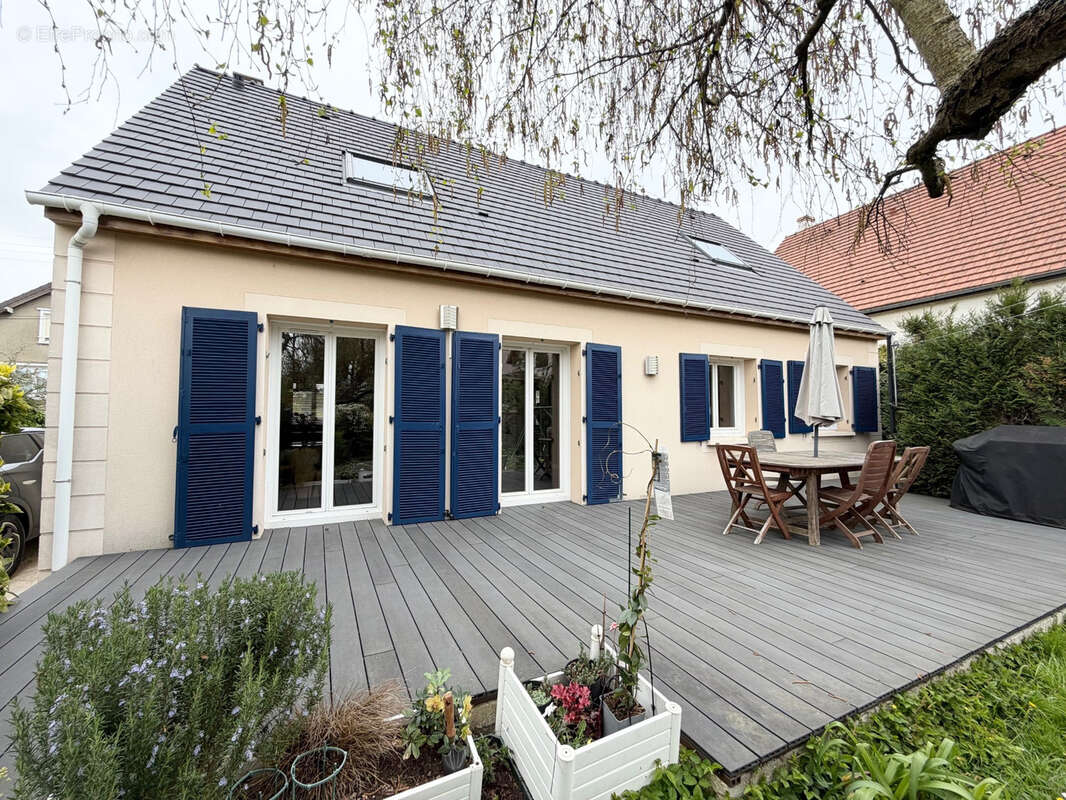 Maison à SAVIGNY-SUR-ORGE