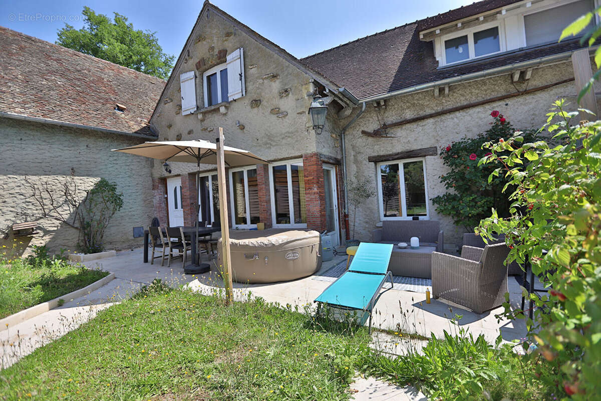 Maison à BAZAINVILLE