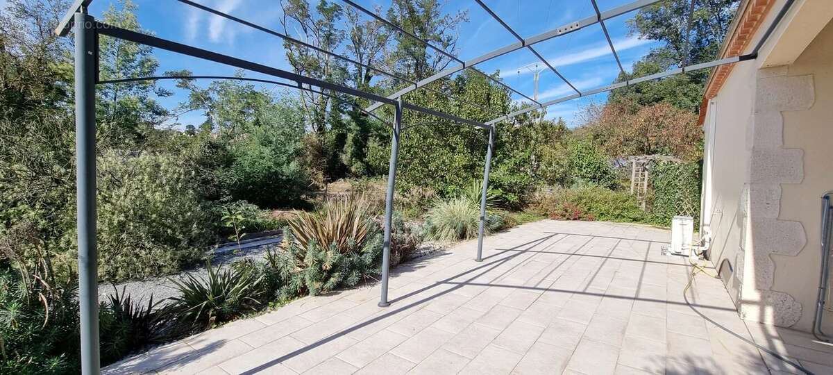 Maison à SAINT-GERMAIN-ET-MONS