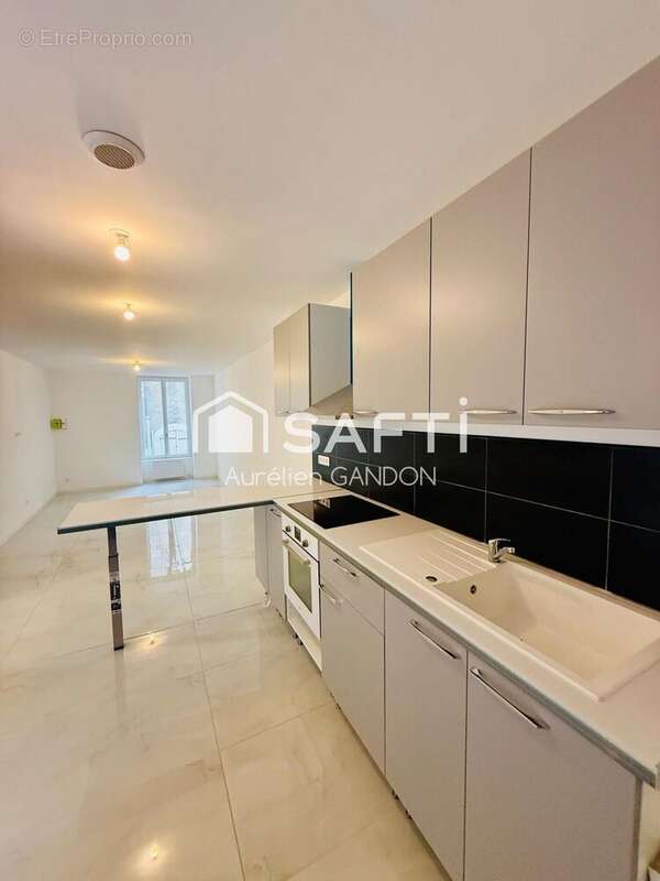 Photo 8 - Maison à JOIGNY