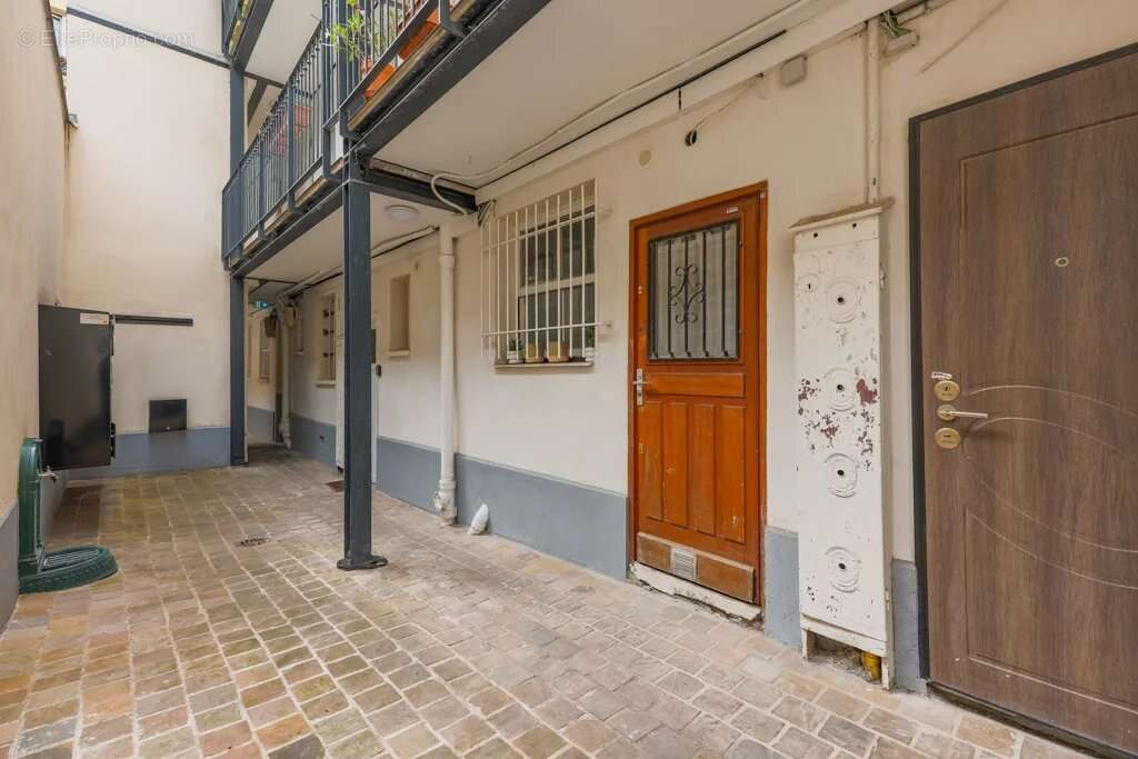 Appartement à PARIS-18E