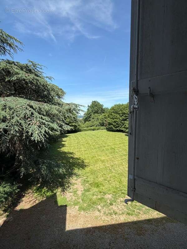 Gers(32), TRES BEAU CHATEAU DE FAMILLE 45HA avec dependances, un peu caché, en position dominante, une belle histoire - photo 52