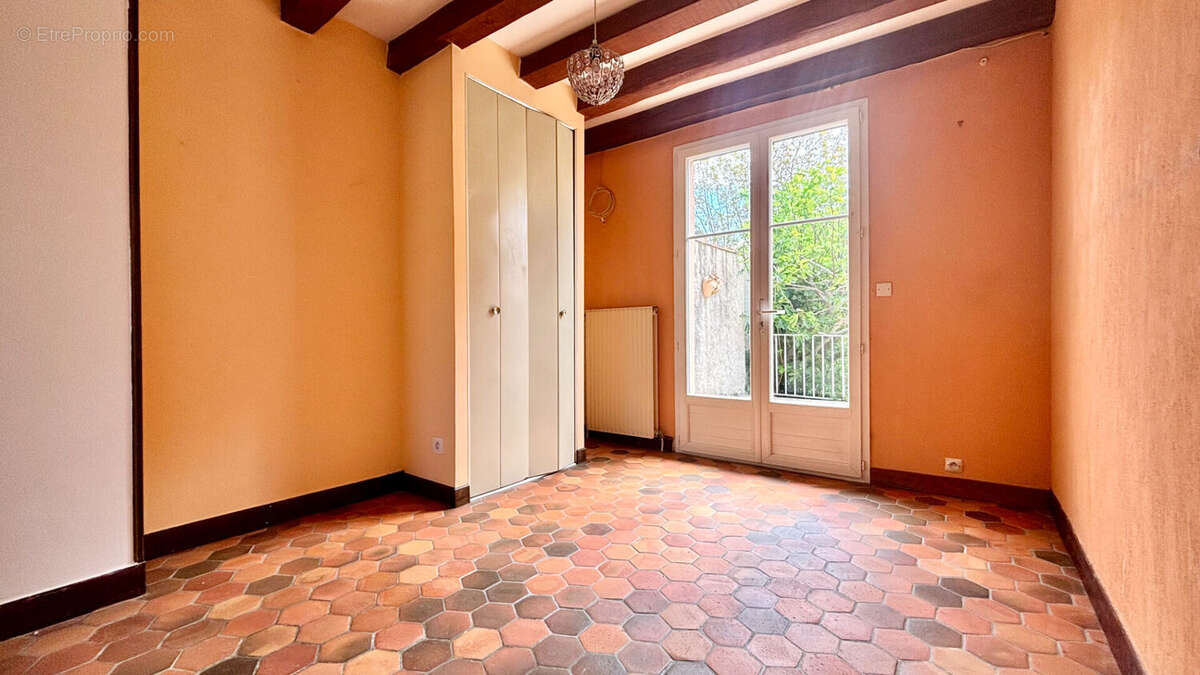 Maison à CORBEIL-ESSONNES