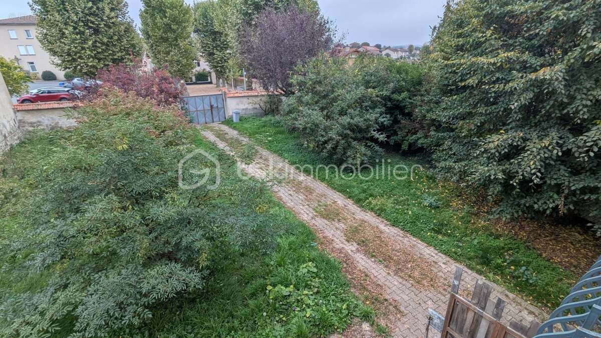 Maison à SAINT-MARTIN-LESTRA