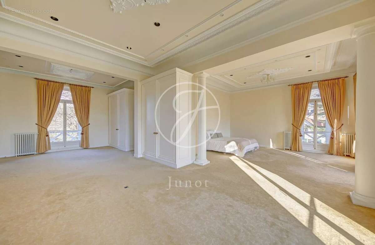 Maison à CROISSY-SUR-SEINE