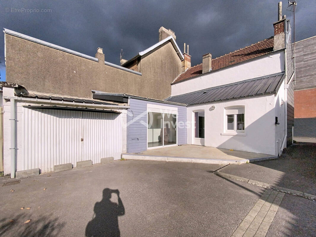 Maison à AULNOYE-AYMERIES
