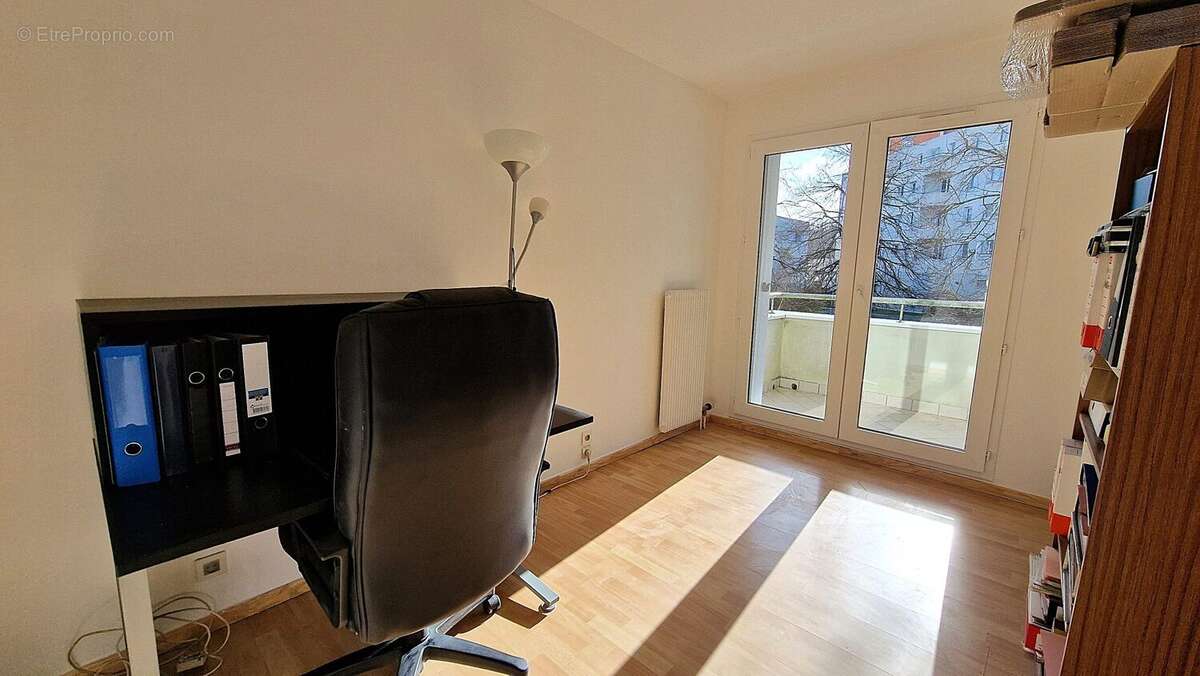 Appartement à ELANCOURT