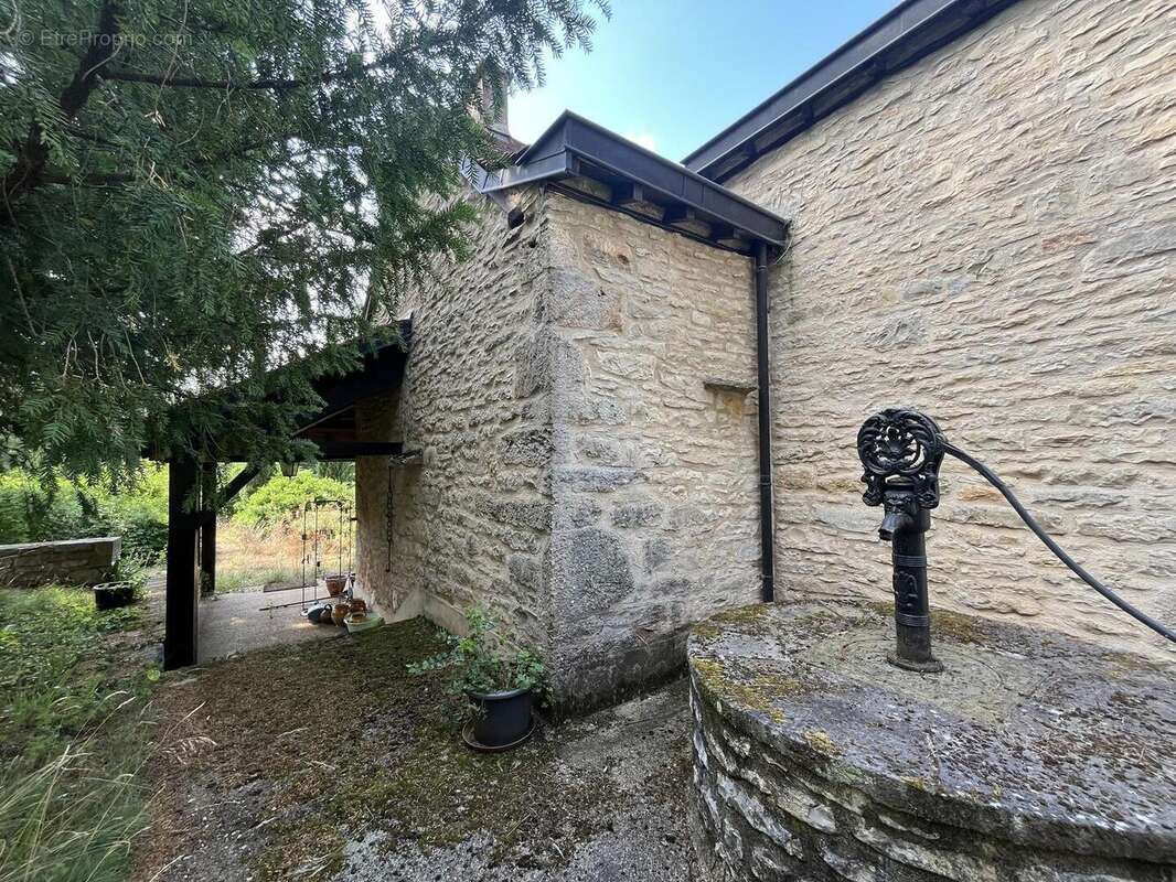 Extérieur - Maison à VILLENEUVE