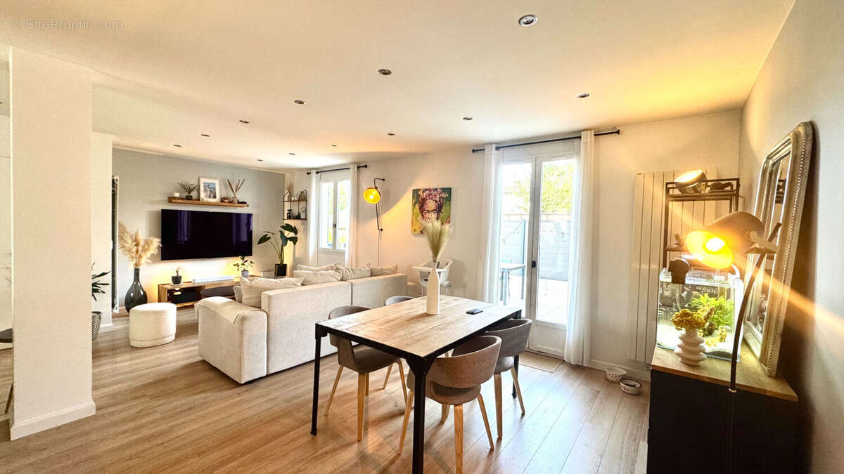 Maison à CHAMPIGNY-SUR-MARNE