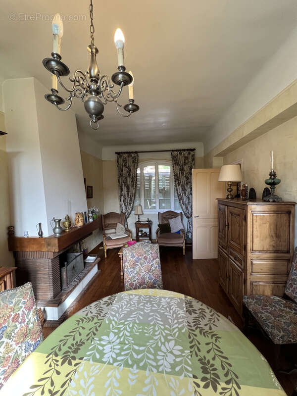 Maison à GRUCHET-LE-VALASSE