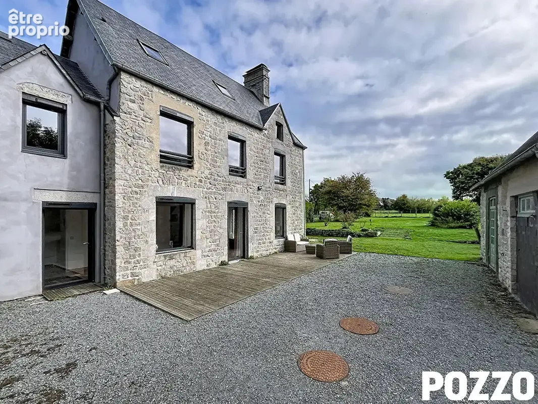 Maison TOURNEVILLE SUR MER (50660) 8 pièces 181 m2 environ - photo 1