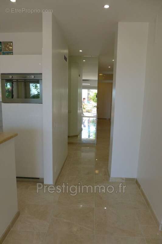 Appartement 50 m² à Antibes  - photo 7