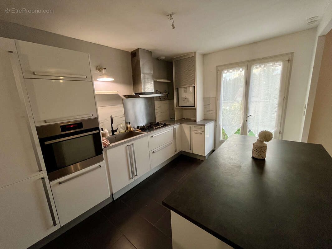 Maison à PETIT-COURONNE