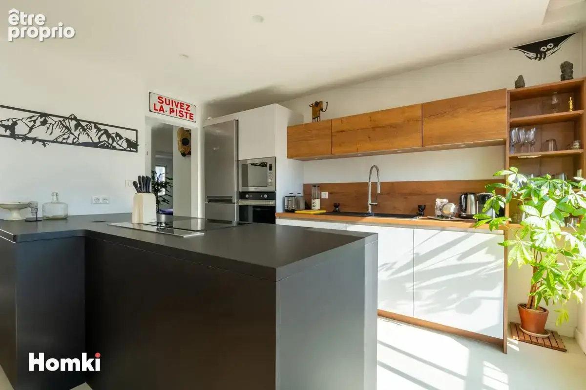 Appartement T3 de 77 m² à Lyon 69007, Rue des Trois Pierres - photo 4
