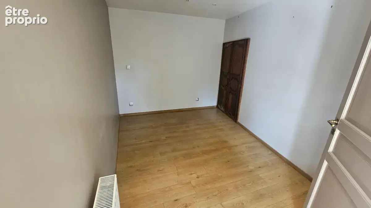 Gambais proche / Maison de charme ancienne 4 chambres / Beau potentiel - photo 9