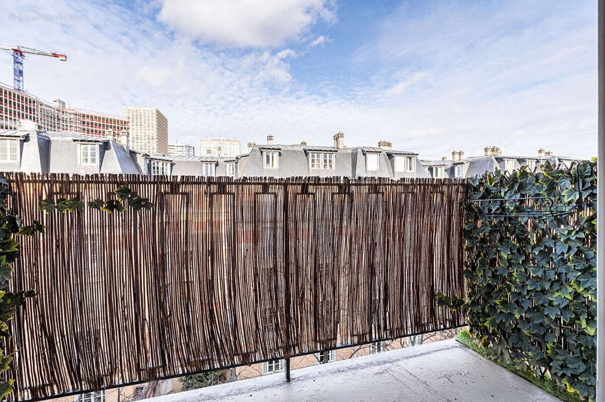 Appartement à PARIS-15E