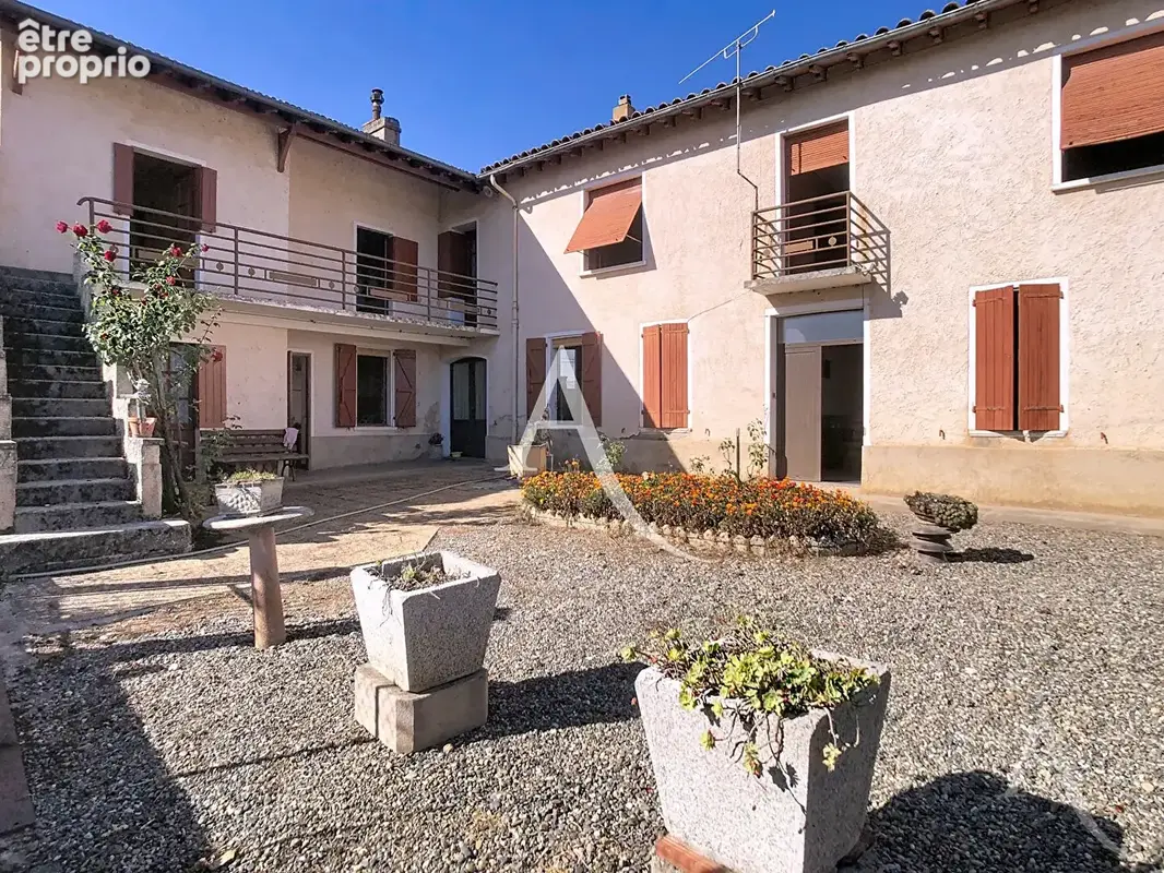 Maison à LONGAGES
