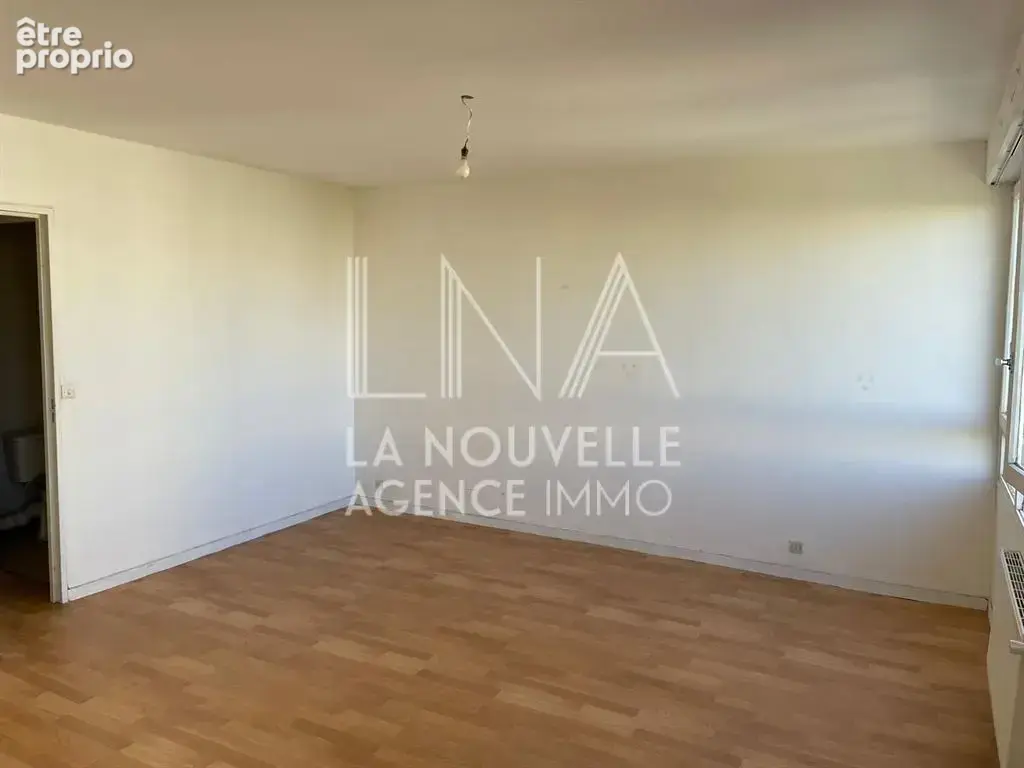 Appartement 1 pièce 30 m² à vendre à Pantin (93500) - photo 4