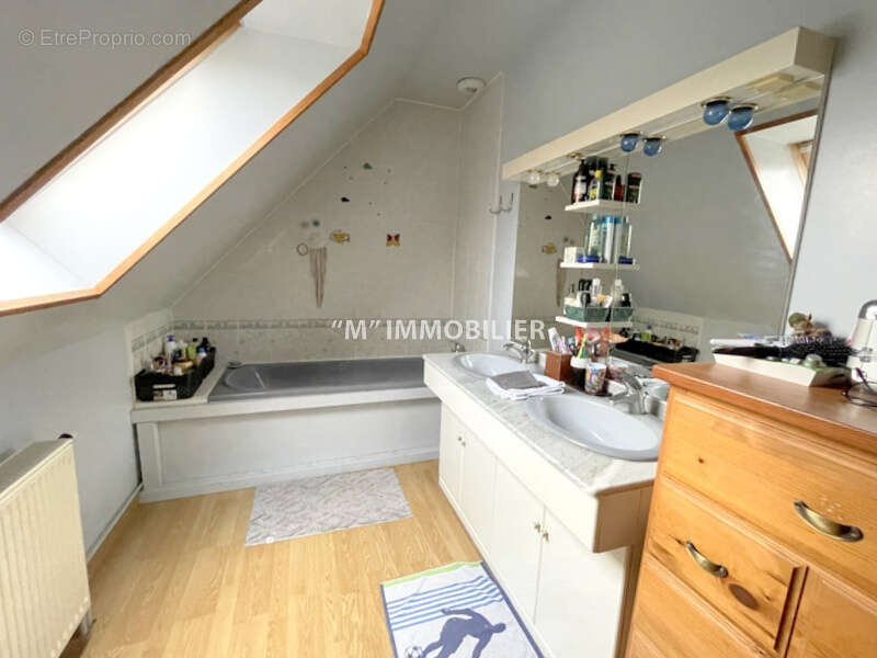 Maison 3 chambres garage / Gare a pied - photo 5