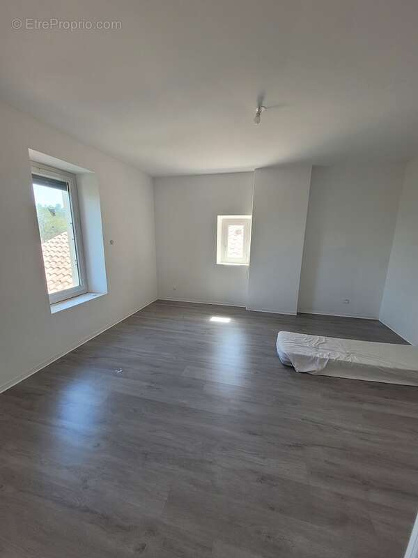 Maison à SALLES-D&#039;AUDE