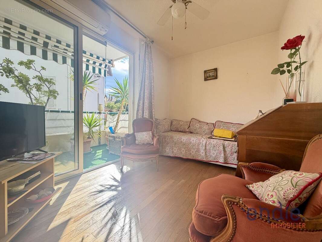 Appartement à SAINT-RAPHAEL