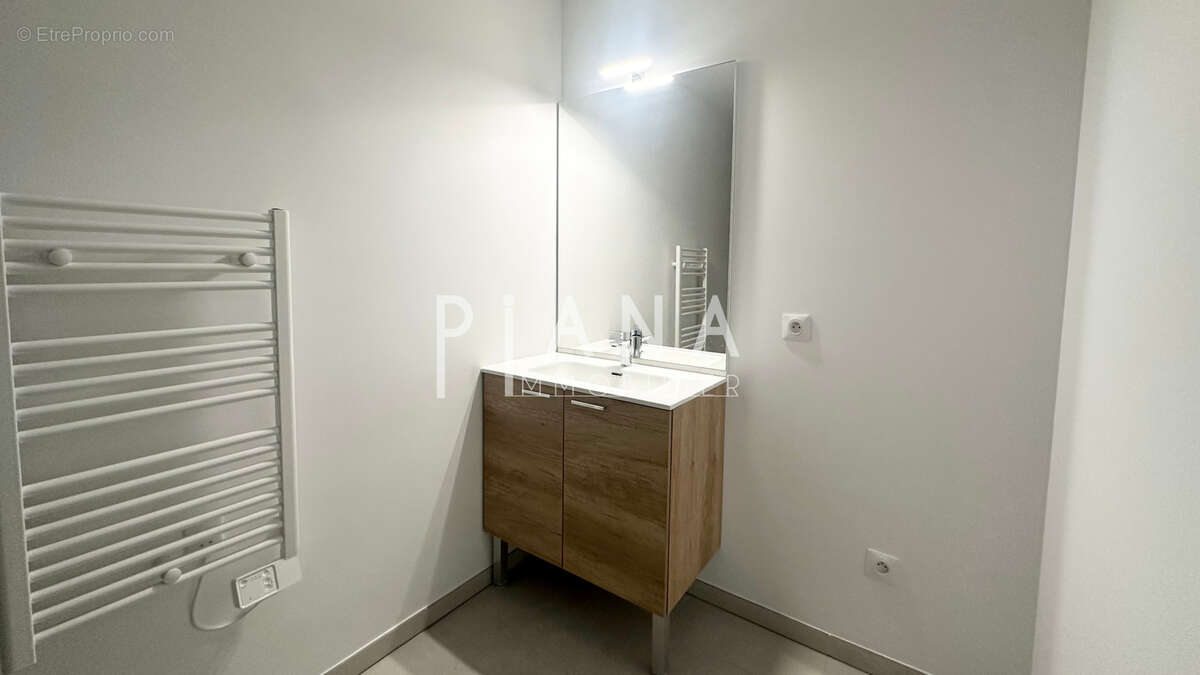 Appartement à LANCON-PROVENCE