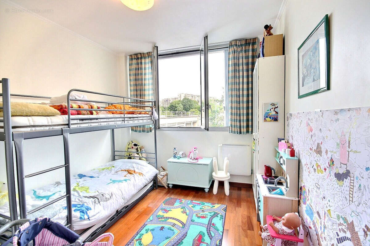 Appartement à FRESNES